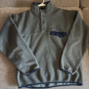 Patagonia Men's Gray and Blue Crewneck Sweater